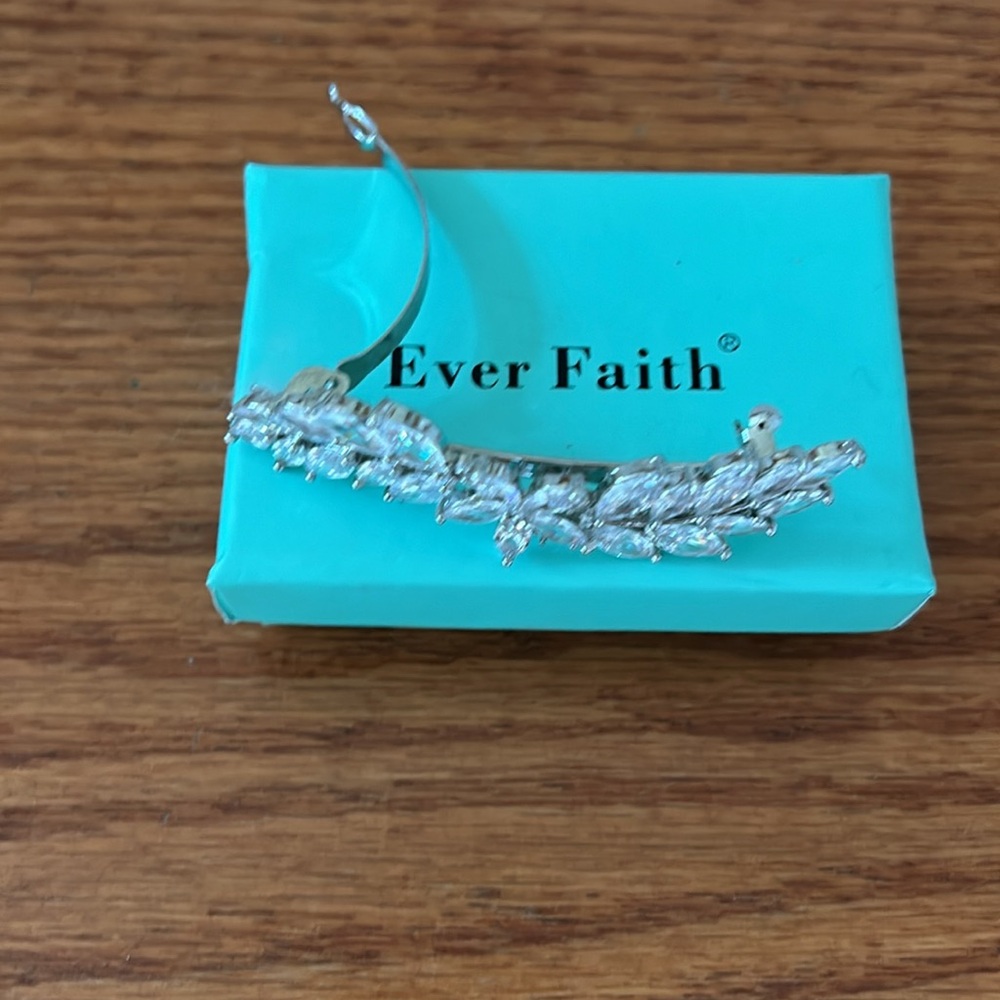 Hair Accessory - Picture 3 of 3